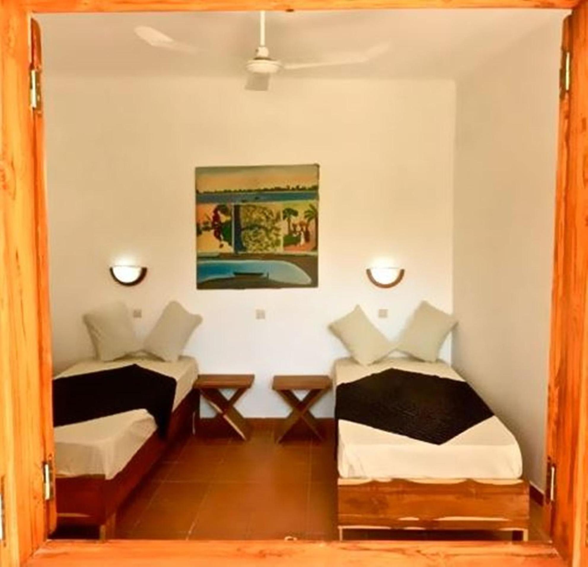 Casa Motel Ziguinchor Εξωτερικό φωτογραφία