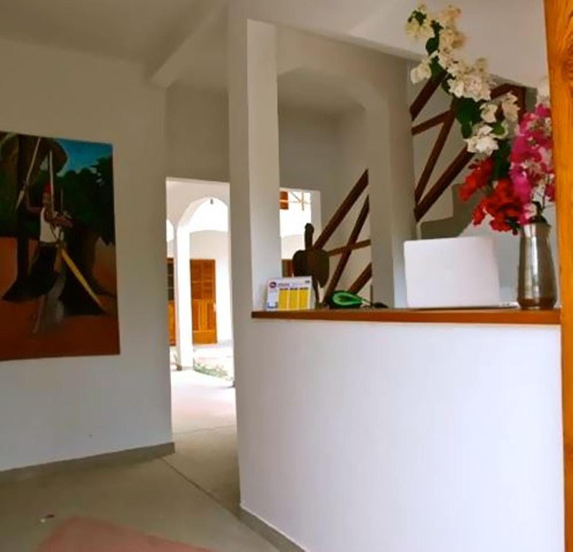 Casa Motel Ziguinchor Εξωτερικό φωτογραφία