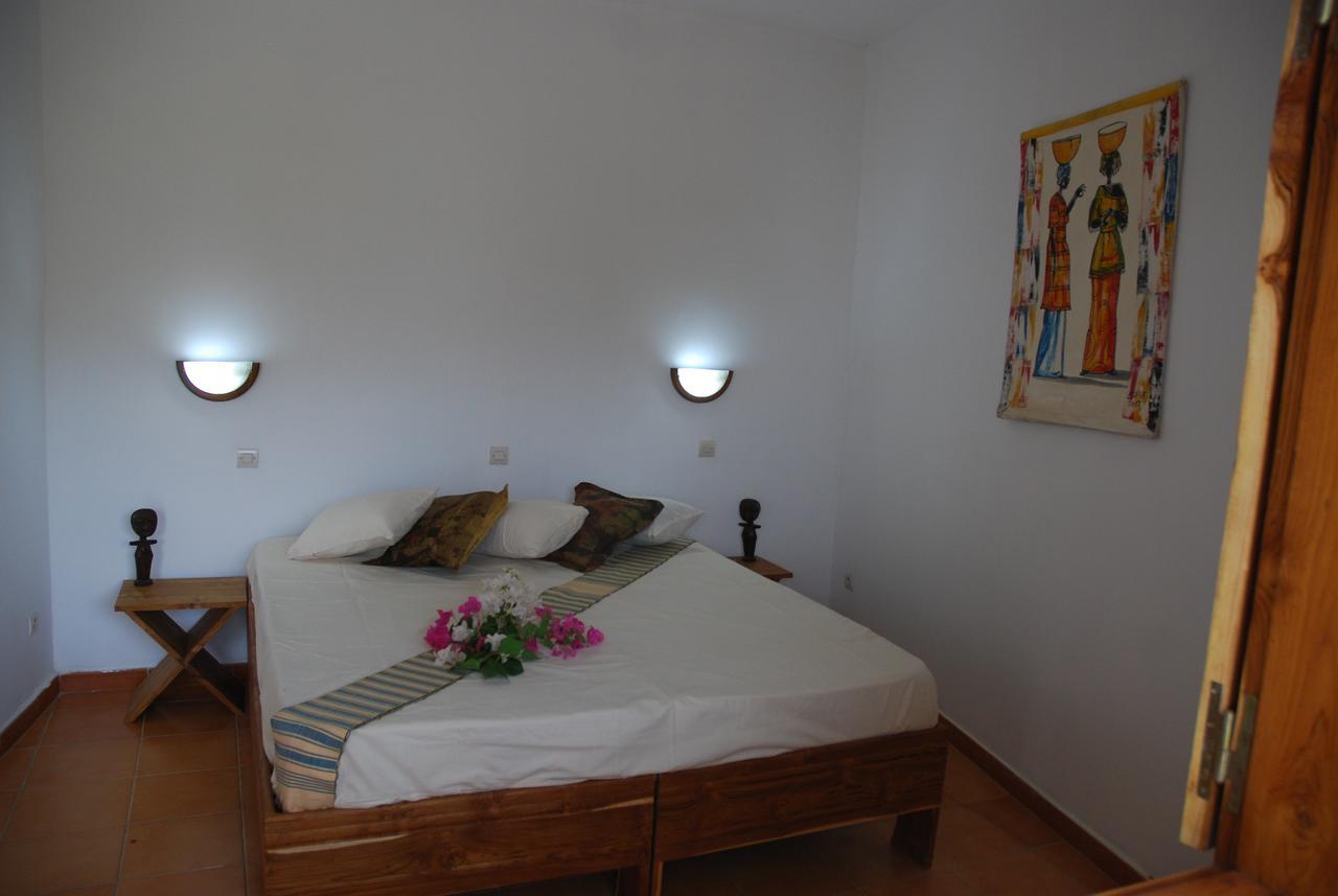 Casa Motel Ziguinchor Εξωτερικό φωτογραφία